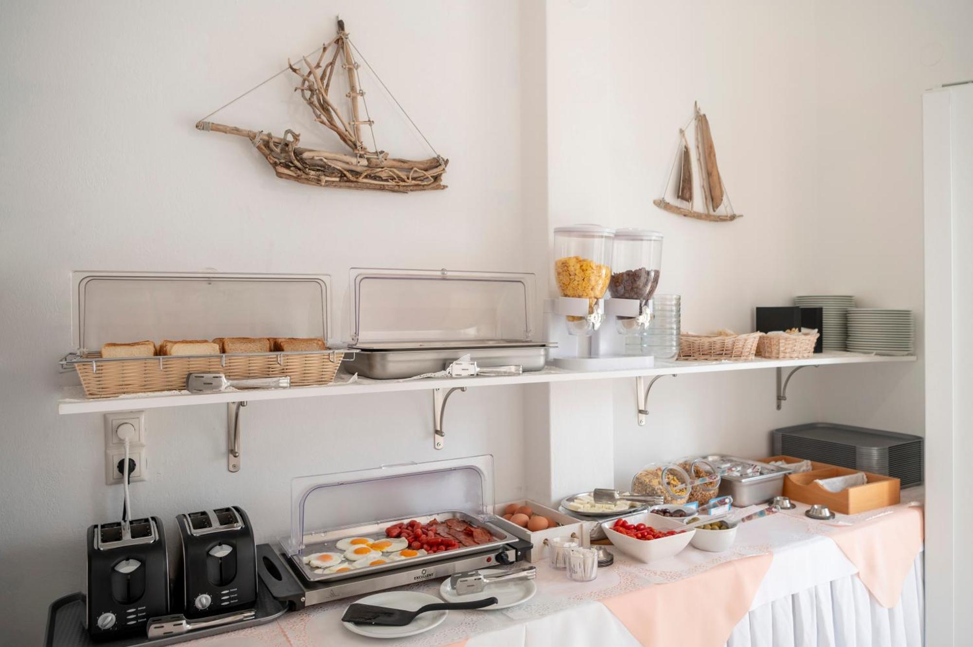 Ayeri Hotel Páros 外观 照片
